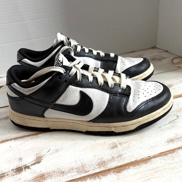 NIKE Low Dunk Vintage Panda sneakers black white retro sz 8.5 women’s FQ9988-100 - Picture 9 of 12